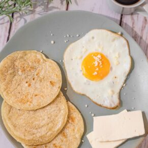 THIN CASSAVA AREPA