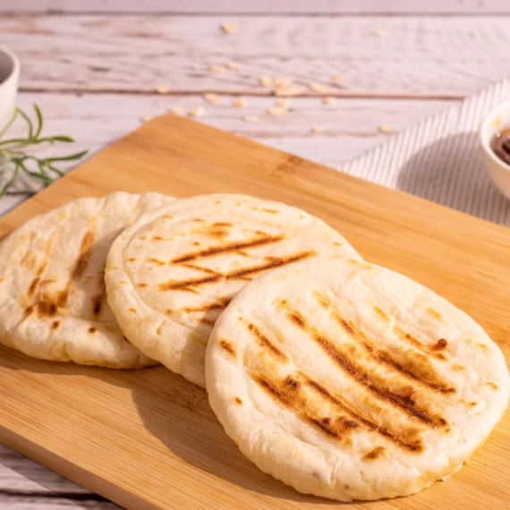 AREPA CASSAVA STUFFED WITH CHEESE
